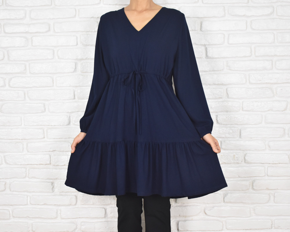 シンプルなVネックの大人のフリルチュニックワンピース　＜ネイビー＞