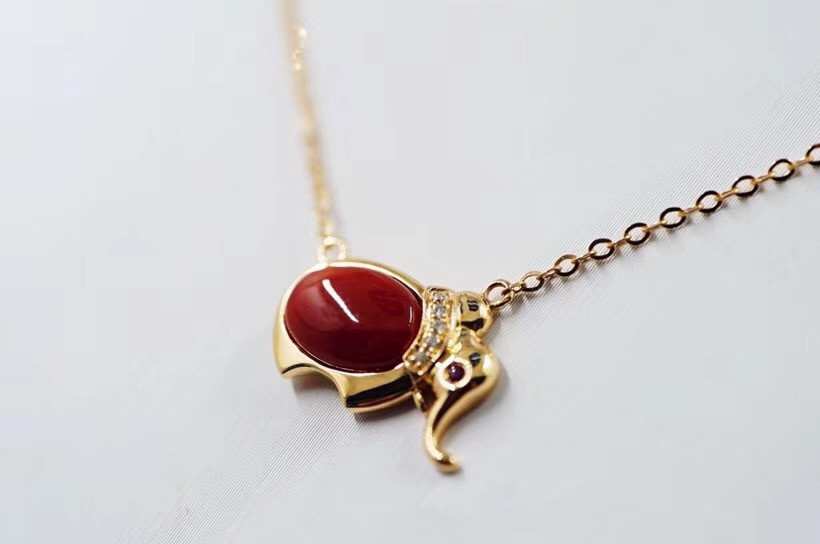 「Merry Christmas」 K18 天然血赤サンゴ 珊瑚 天然ダイヤモンド情熱　3月誕生石　ネックレス　1枚限定