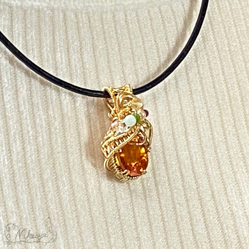 14kgf】オレンジサファイアのペンダントトップ【ワイヤーアクセサリー