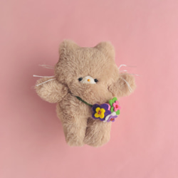 ビオラの花飾り ポシェットしたょ！milk teaのねこちゃん♡ぬいぐるみ