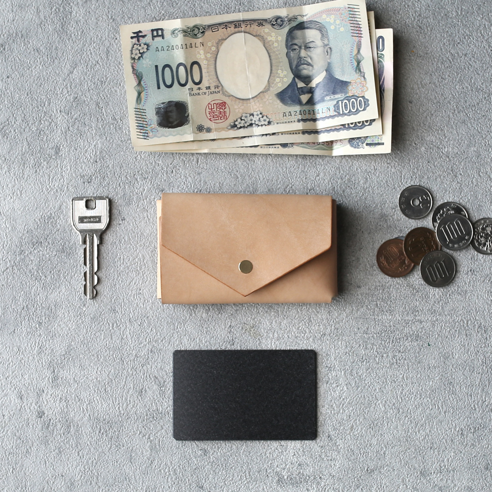 【送料無料】オールインワン コンパクト財布 ”kamome” ブラック