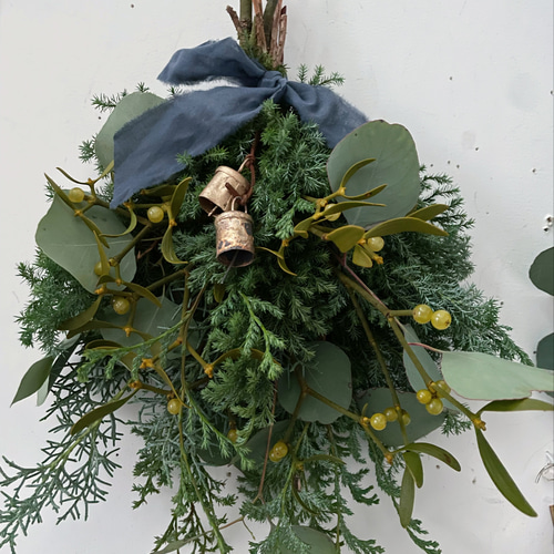 ヤドリギのフレッシュブーケ ✩.*˚ 針葉樹 ユーカリ フレッシュ