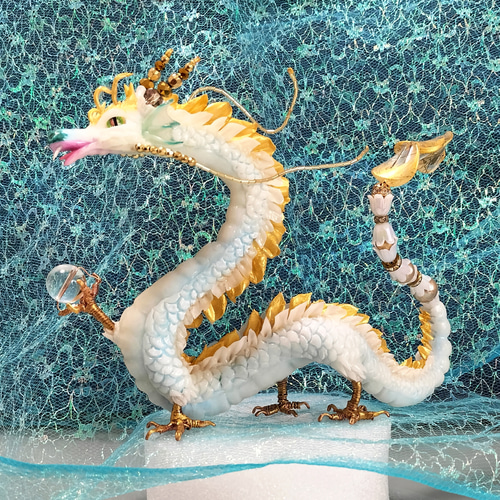 水晶と龍の置物 縁起物オブジェ 約16cm 水晶と龍の白置物 縁起物 オブジェ その他置物 keokeo 通販