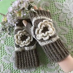 未使用美品　ケティ　立体ブーケお花モチーフ　毛100%セーター　ピンク 立体刺繍フラワーニットカーディガン セーター カーディガン