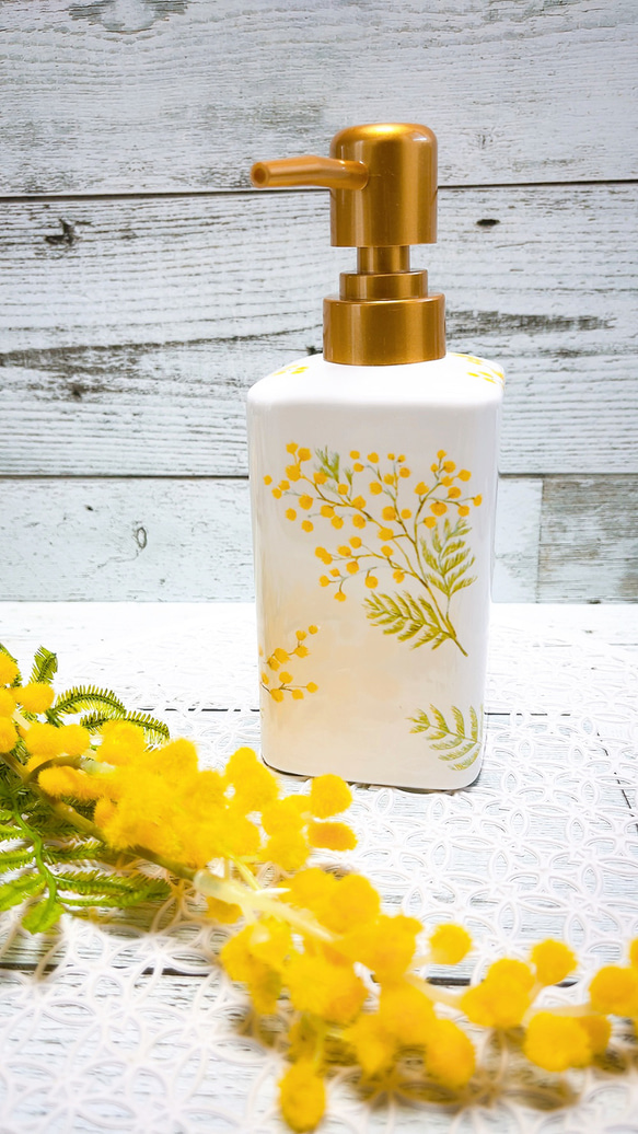 ゴールド✨ミモザ柄✨ソープディスペンサー✨ バス・トイレ・洗面用品