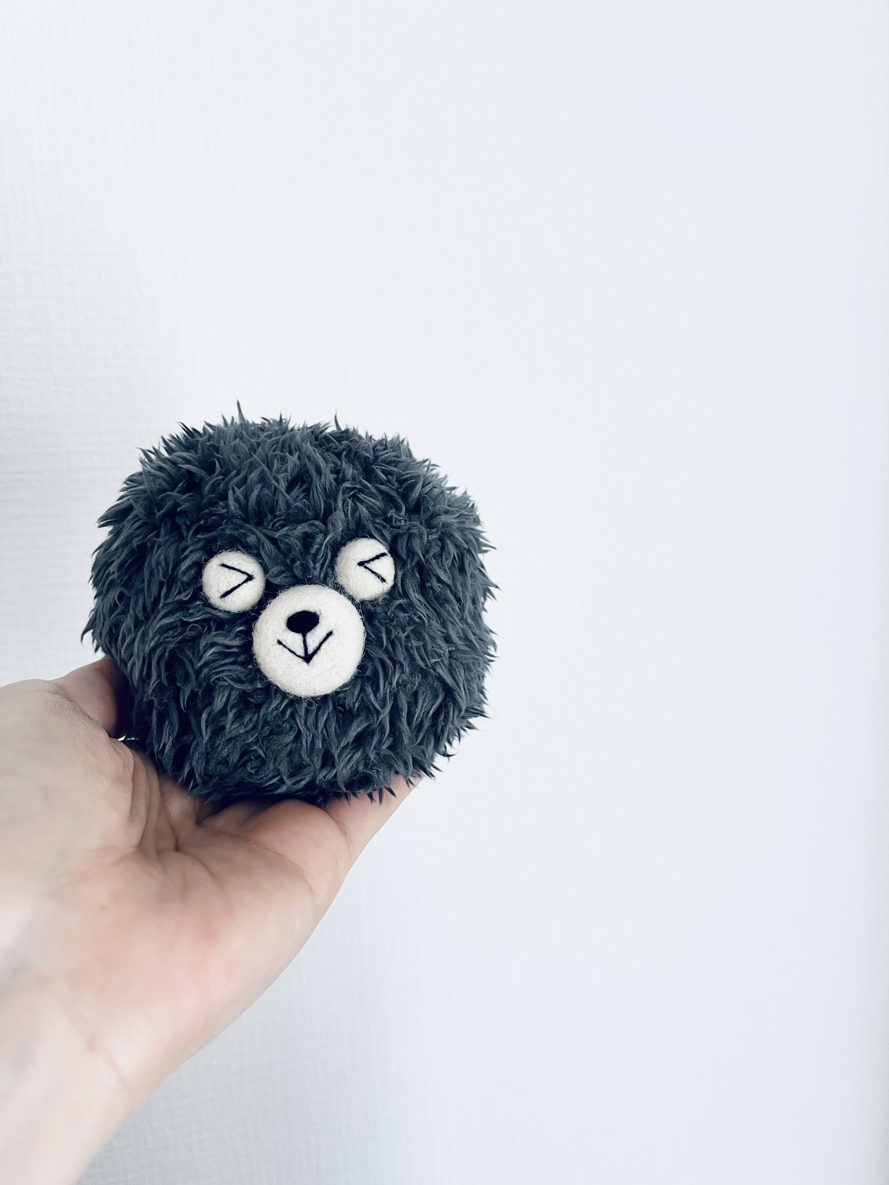 【ふわふわモンスターセットB】サンタ帽子とリース付き