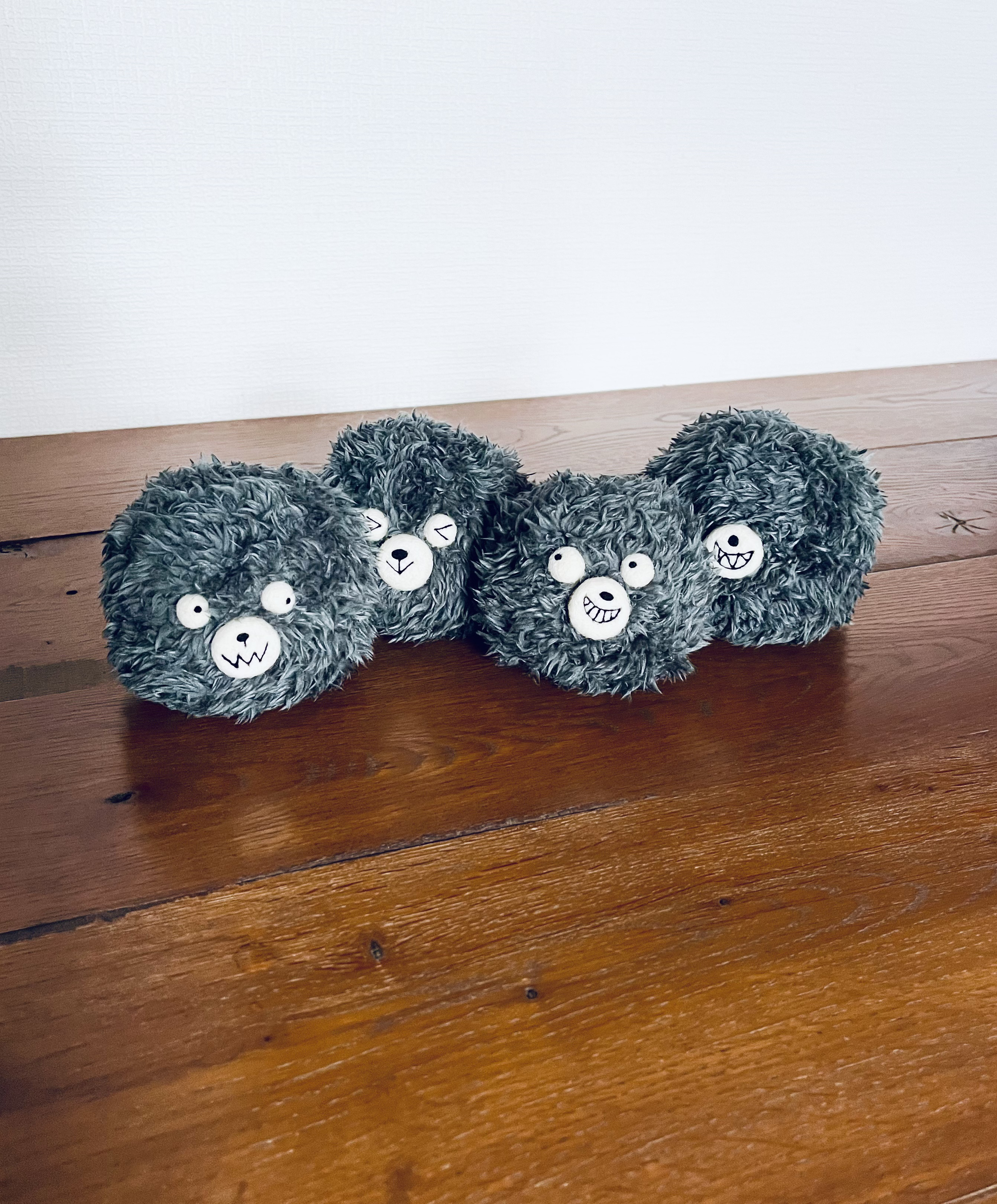 【ふわふわモンスターセットB】サンタ帽子とリース付き