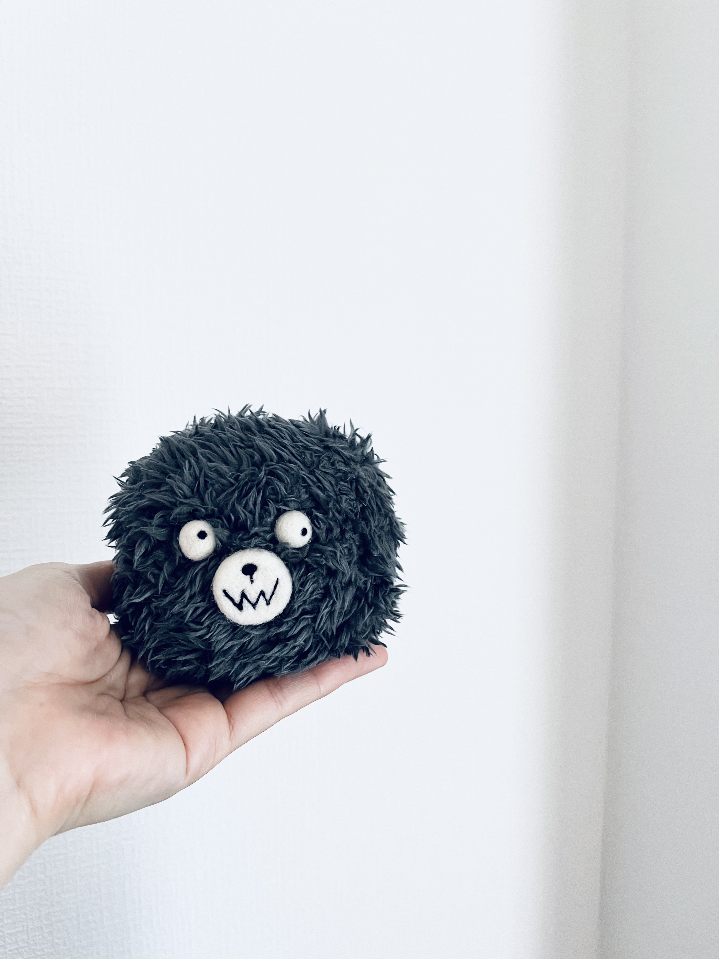 【ふわふわモンスターセットB】サンタ帽子とリース付き