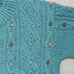 アランと編込み模様のターコイズブルーカーディガン 7枚目の画像