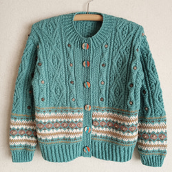アランと編込み模様のターコイズブルーカーディガン 1枚目の画像