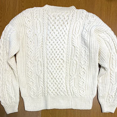新品】アランセーター Mサイズ 生成り色 ラグランスリーブ