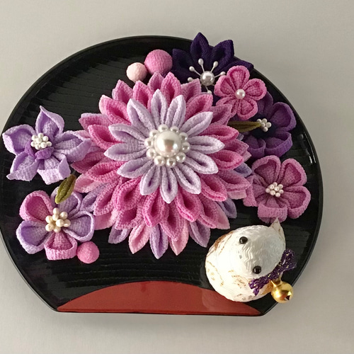 縮緬細工干支　巳年　椿１個 kurasabo　プラス椿１個 2025巳年干支キット 京ちりめん 福ふくへび |生地 和柄/和布/ちりめん