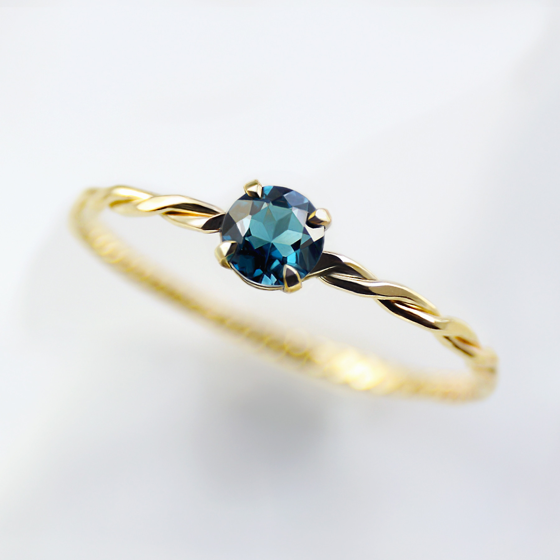 14kgf 宝石の色味が選べる ロンドンブルートパーズ (4mm) ハーフインフィニティ リング 天然石 誕生石