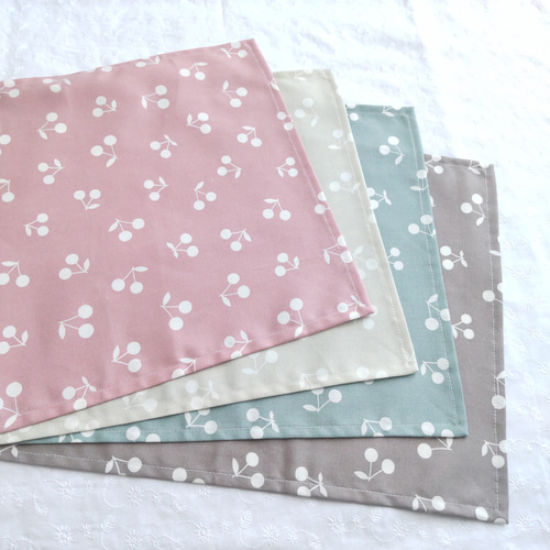 さくらんぼ柄のランチョンマット 給食ナフキン 25×35 30×40 ランチョン