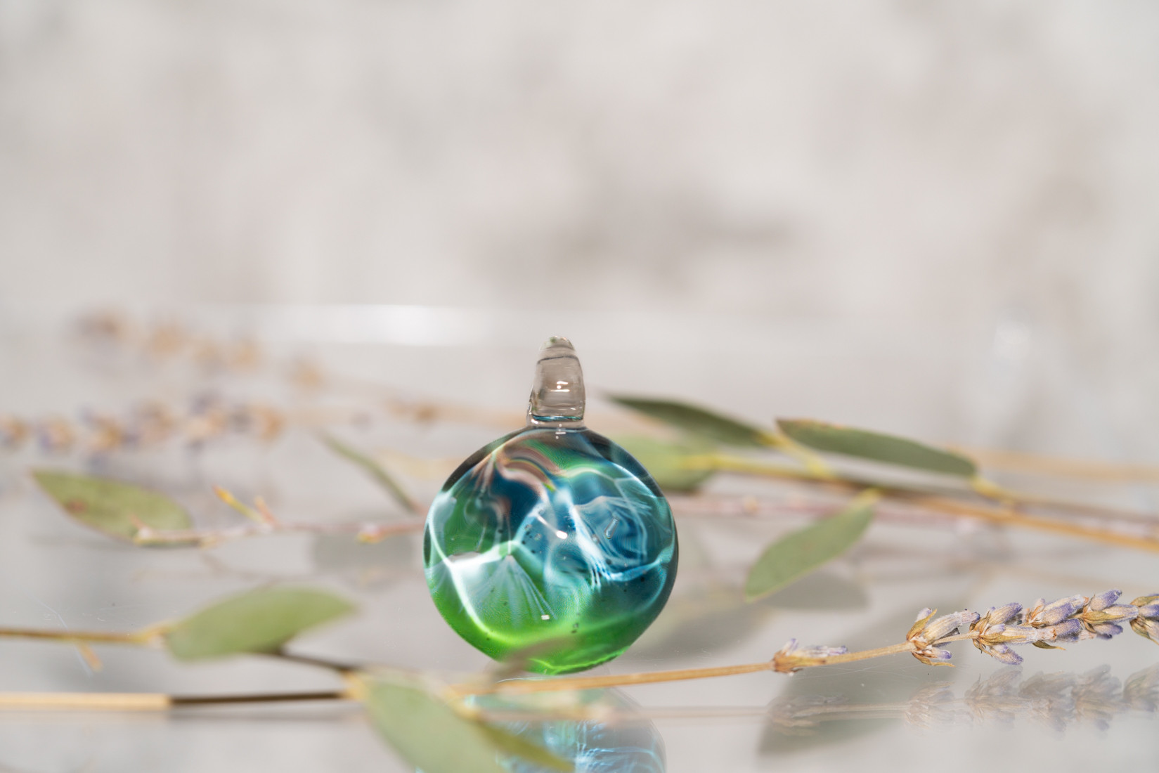 水面玉　ペンダント（S)「繊細な種」たんぽぽの綿毛　ガラス