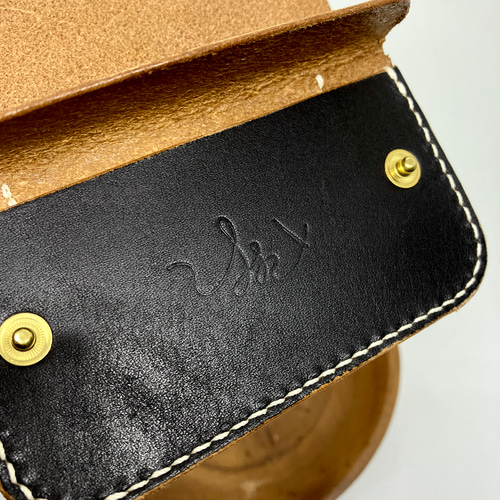 リトルトラッカー】国産ヌメ革 茶芯 ブラック 黒 手縫い その他ミニ