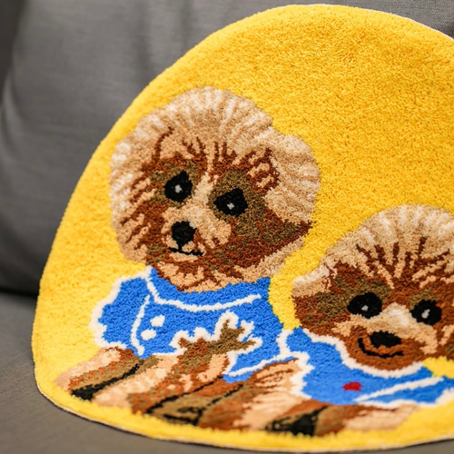 送料＆ギフト無料]直径30センチタフティング で作った「うちの子」の