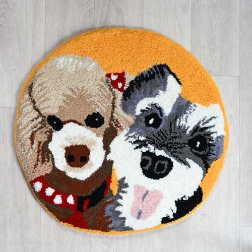 送料＆ギフト無料]直径30センチタフティング で作った「うちの子」の