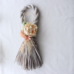 グレーしめ縄タッセル型2026 しめ縄リース 年越し お正月飾り 2026