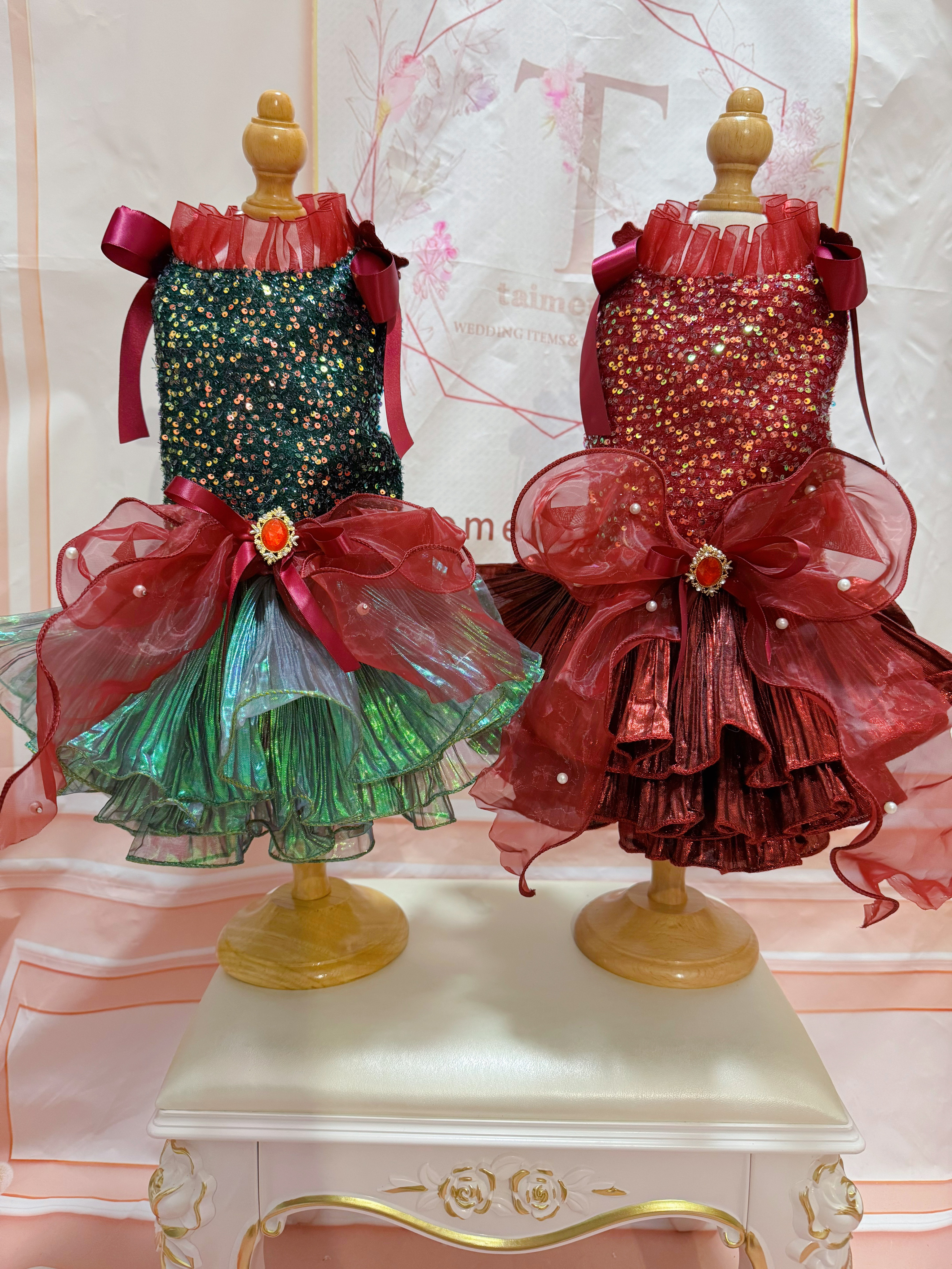 犬猫うさちゃん服 【即納OK】　　　　　　　　　　　　　　　クリスマスカラーのフリルドレスワインレッド