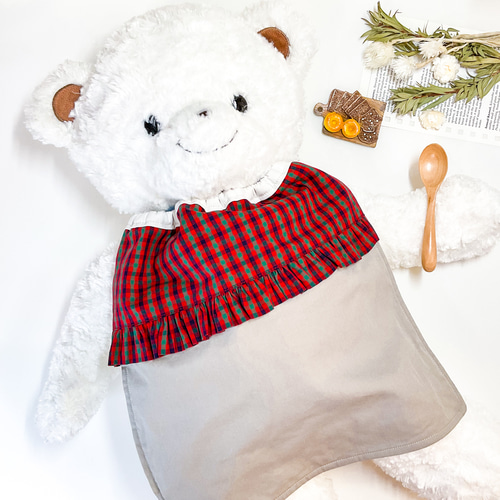 ファミリア お食事エプロン 赤チェック 完売品 ちかく 