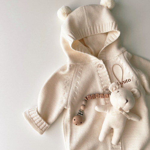 即納《 刺繍 お名前入り*. くまさん ロンパース 》お名前入りギフト