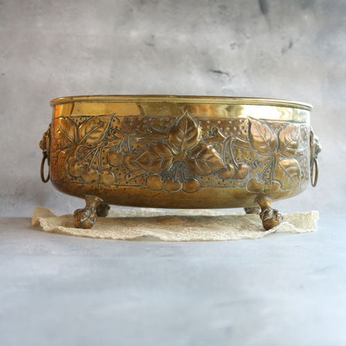 真鍮製 チェリー模様 アンティーク ジャルニディエール プランター