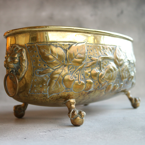 真鍮製 チェリー模様 アンティーク ジャルニディエール プランターポット 真鍮製 チェリー模様 アンティーク ジャルニディエール プランター