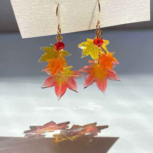 雑誌掲載 もみじピアス レジン ハンドメイド 紅葉 秋 和風