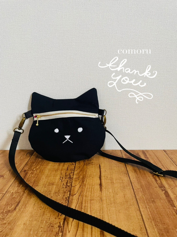【猫型ポシェット　キッズショルダー　ポシェット　キッズポシェット　キッズバッグ　バッグ】黒猫　ハロウィン 1枚目の画像