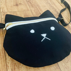 【猫型ポシェット　キッズショルダー　ポシェット　キッズポシェット　キッズバッグ　バッグ】黒猫　ハロウィン 3枚目の画像