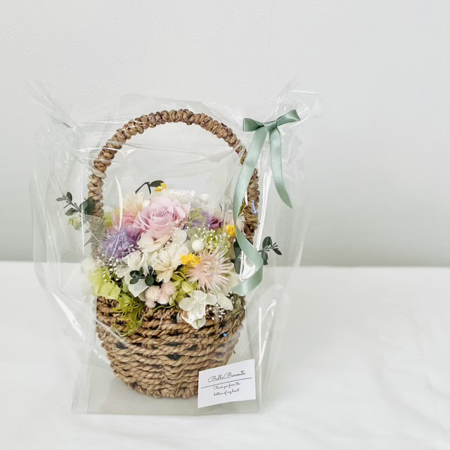 花かごアレンジ　バスケットアレンジ　プリザーブドフラワー　お祝い　ギフト　お誕生日　新築祝い
