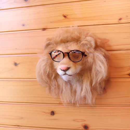 めがね掛け ライオン（壁掛け） タペストリー・壁掛け 上杉こまめ 通販