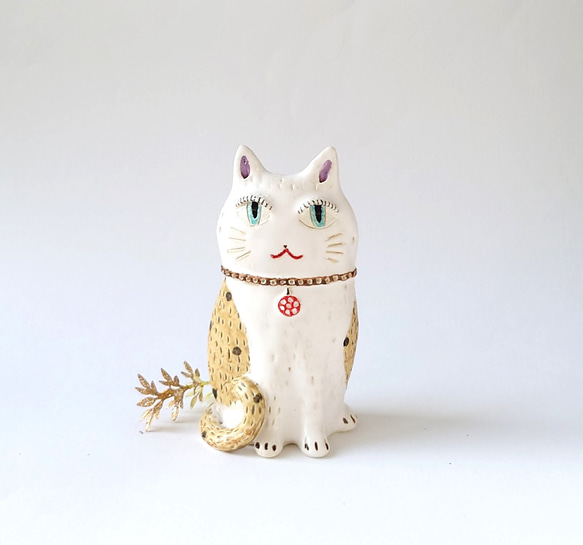 おしゃれネコさんの置物　　　ネコ　置物N-12　陶器 1枚目の画像