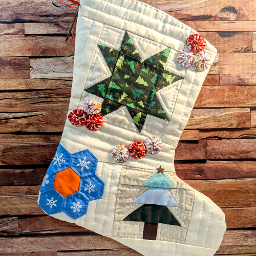 パッチワーク】履けるほど大きい！クリスマスブーツ タペストリー