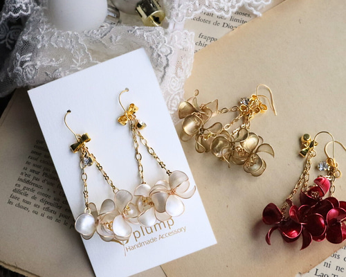 #972 再販 レッド 花びら ゴールド ピアス イヤリング ハンドメイド 543541d4dfb51b9a38930a41585191