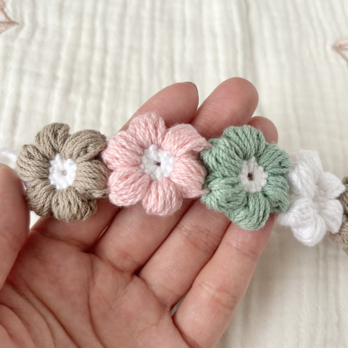 ヘアバンド 花冠デザイン コットン かぎ針編み ピンク×緑 桜カラー