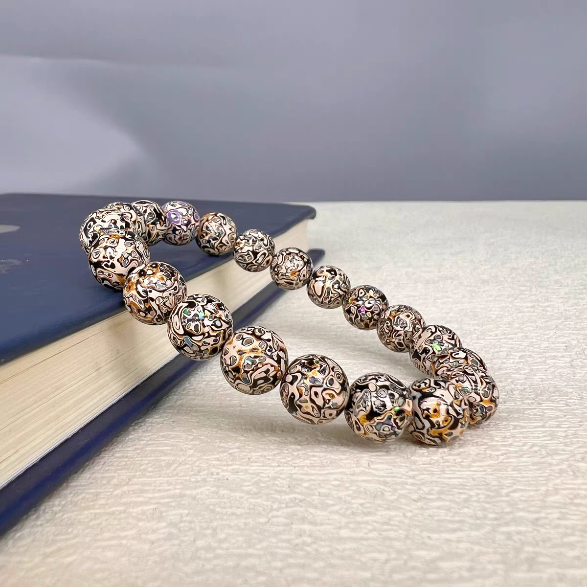 ハンドメイド ブレスレット バングル 漆器 漆塗り リストバンド 古代の技術 紫檀 螺鈿 オパール 誕生日 周年記念日