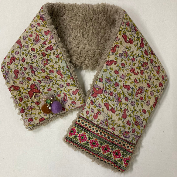 ミニマフラー グドゥリ+インド刺繍リボンｘボア 　飾りピン付き 10枚目の画像