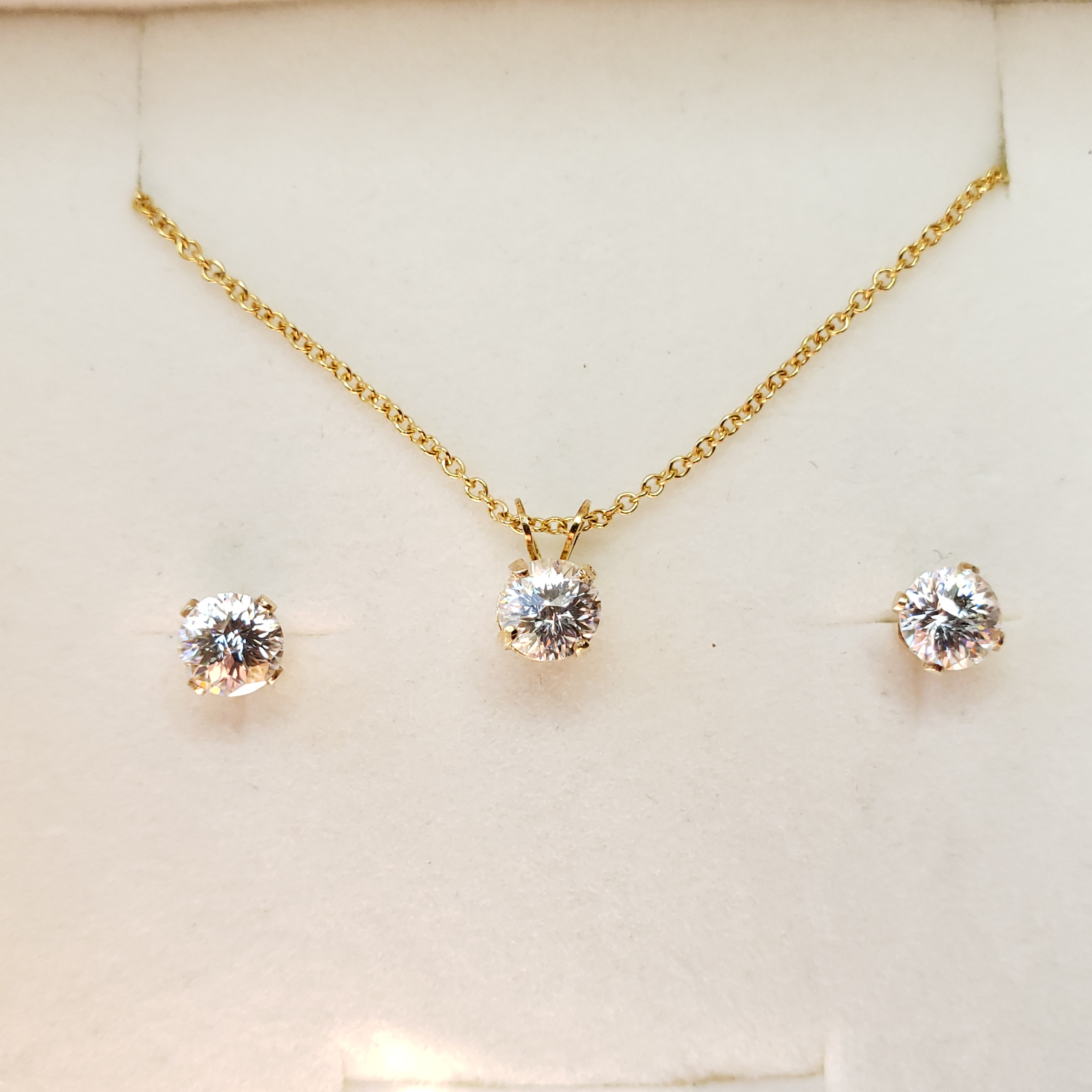 キラッキラ✨　エンパイアカット　モアサナイト　Dカラー　爪留めセット　14Kgf　◇　Diamond beach