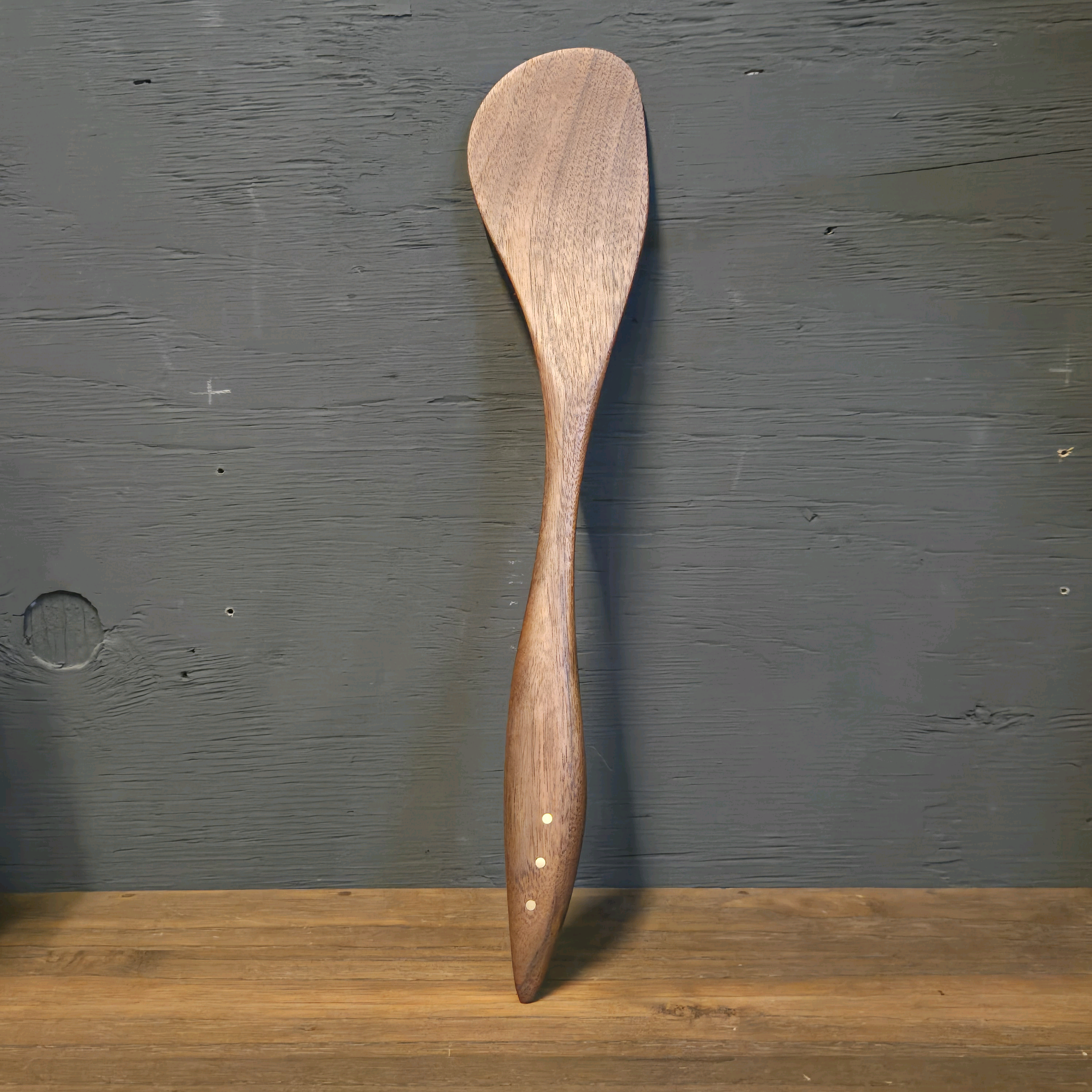 ◆ウォルナットの木べら（真鍮入り）　#10　調理器具にも傷がつきにくく　見た目も美しい　天然木のへら