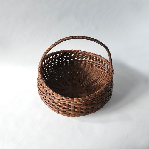 毛糸も似合う♪コロンとワンハンドルバスケット（ブラウン） フリー