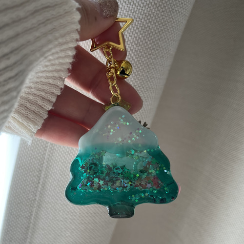 レジン シャカシャカ キーホルダー クリスマスツリー サンタ トナカイ
