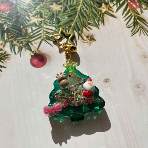 シマエナガ❁⃘*.゜レジンキークリップ クリスマス クリスマスリース 羊毛フェルト シマエナガクリスマスリース