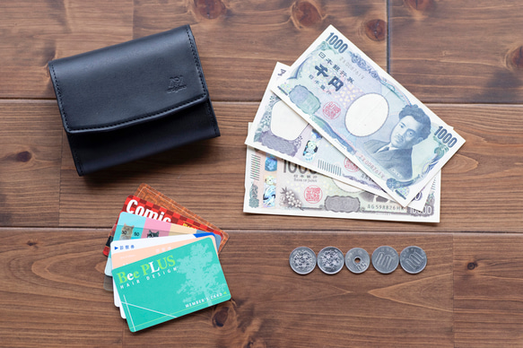 【小さな存在、大きな魅力】本革　母の日　ショートギャルソンウォレット　二つ折り財布　ブラック　ヌメ革　aw-19hn 7枚目の画像