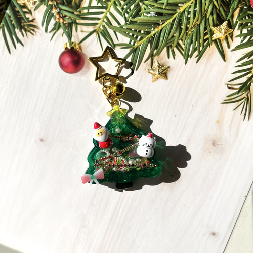 レジン シャカシャカ キーホルダー クリスマスツリー サンタ ねこ