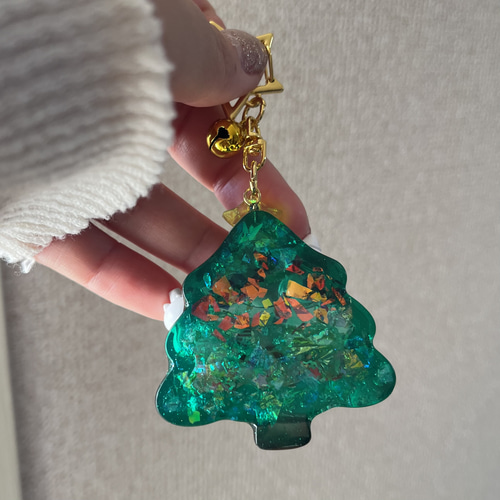 レジン シャカシャカ キーホルダー クリスマスツリー サンタ ねこ