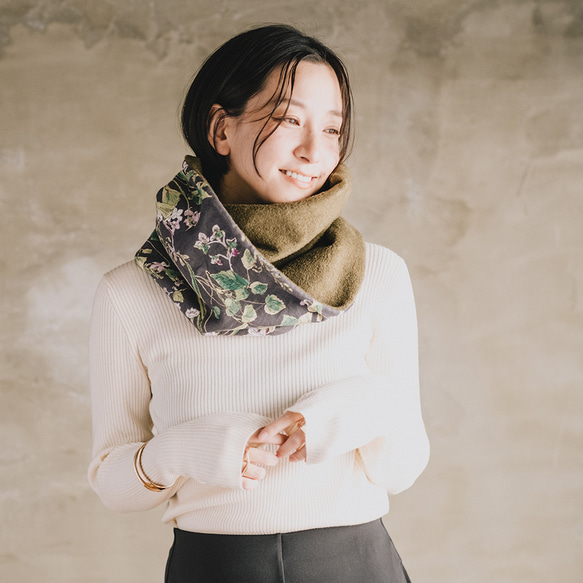 簡単にオシャレしたい！ 二重巻き メルトン フリース リバーシブル スヌード リネン ボタニカル グレー 6枚目の画像