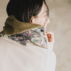 簡単にオシャレしたい！ 二重巻き メルトン フリース リバーシブル スヌード リネン ボタニカル グレー 5枚目の画像