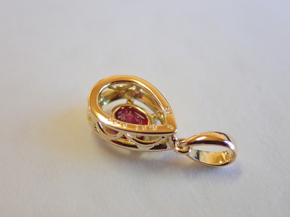 レッドスピネル　シンプルスターダスト梨地　ペンダントトップ１８金イエローゴールド　ダイヤモンド入り 13枚目の画像